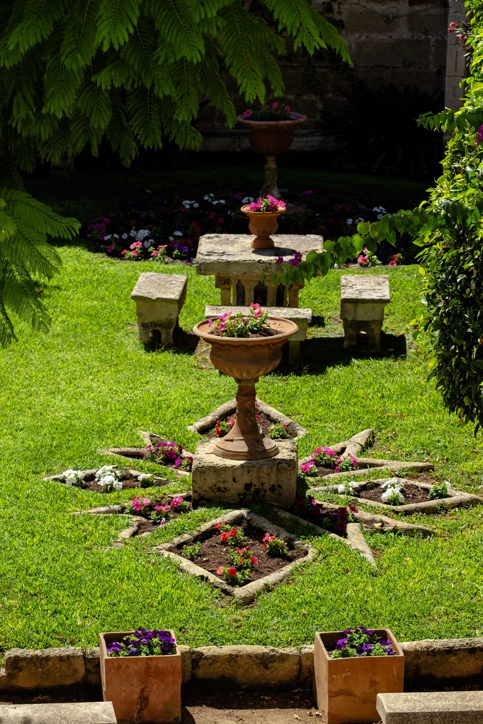 Jardín interior del Palacio Salort
